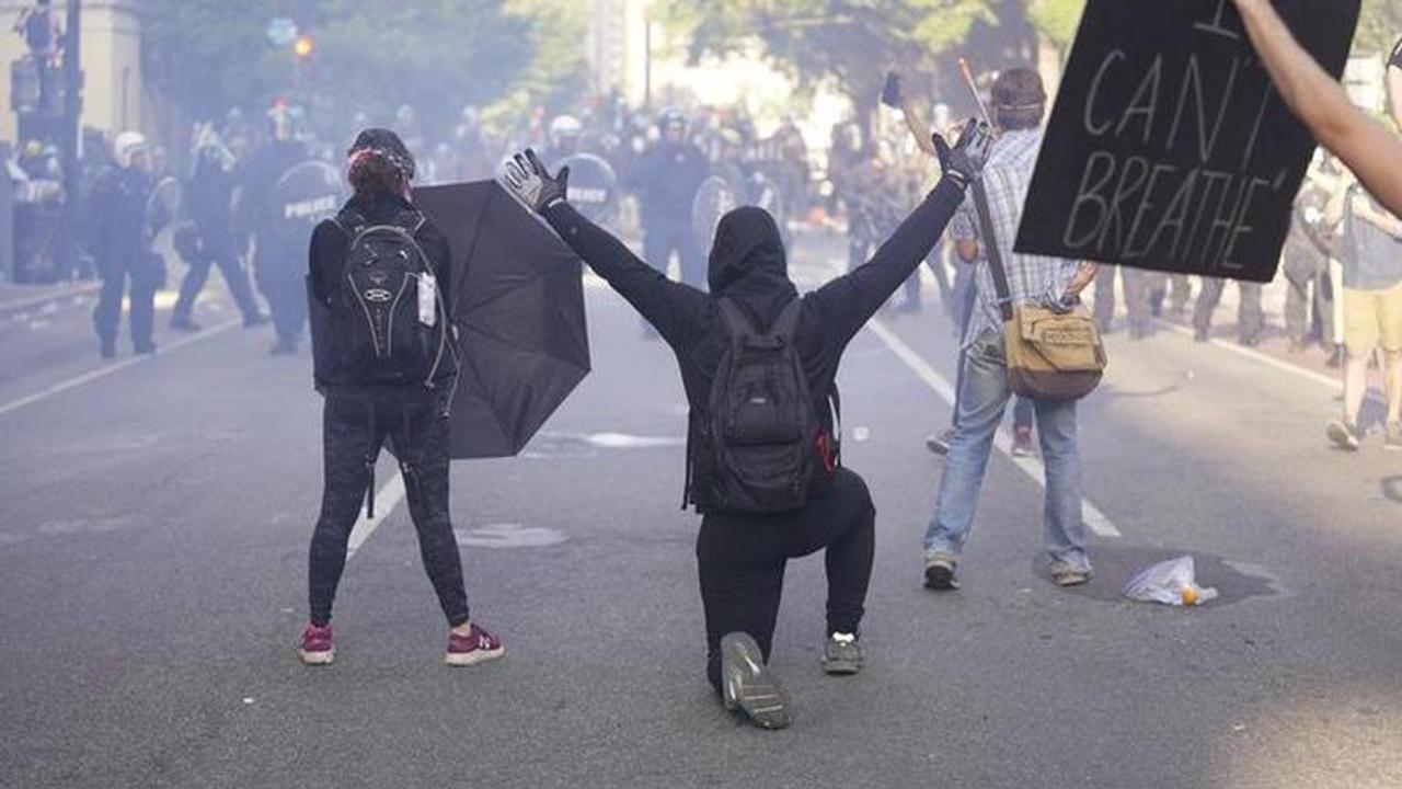 Thousands near White House protest death of Floyd