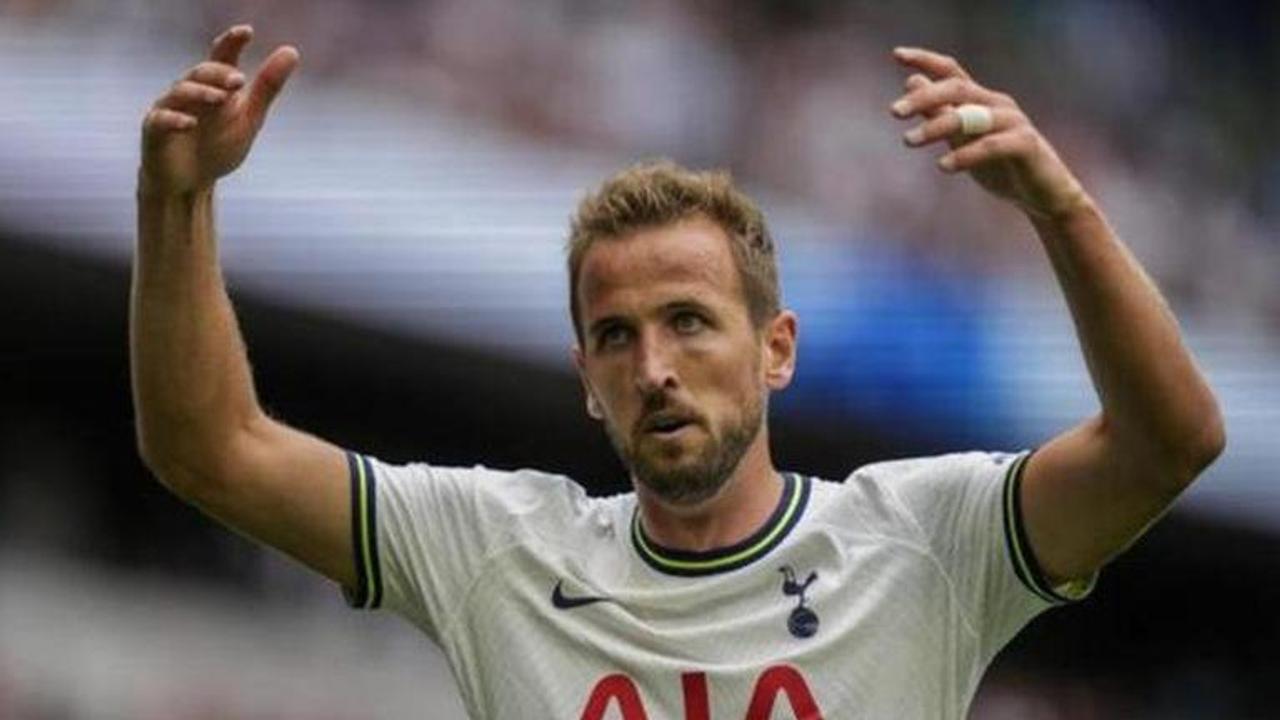 Transfer news: New Tottenham coach drops huge hint on Harry Kane's departure from Spurs