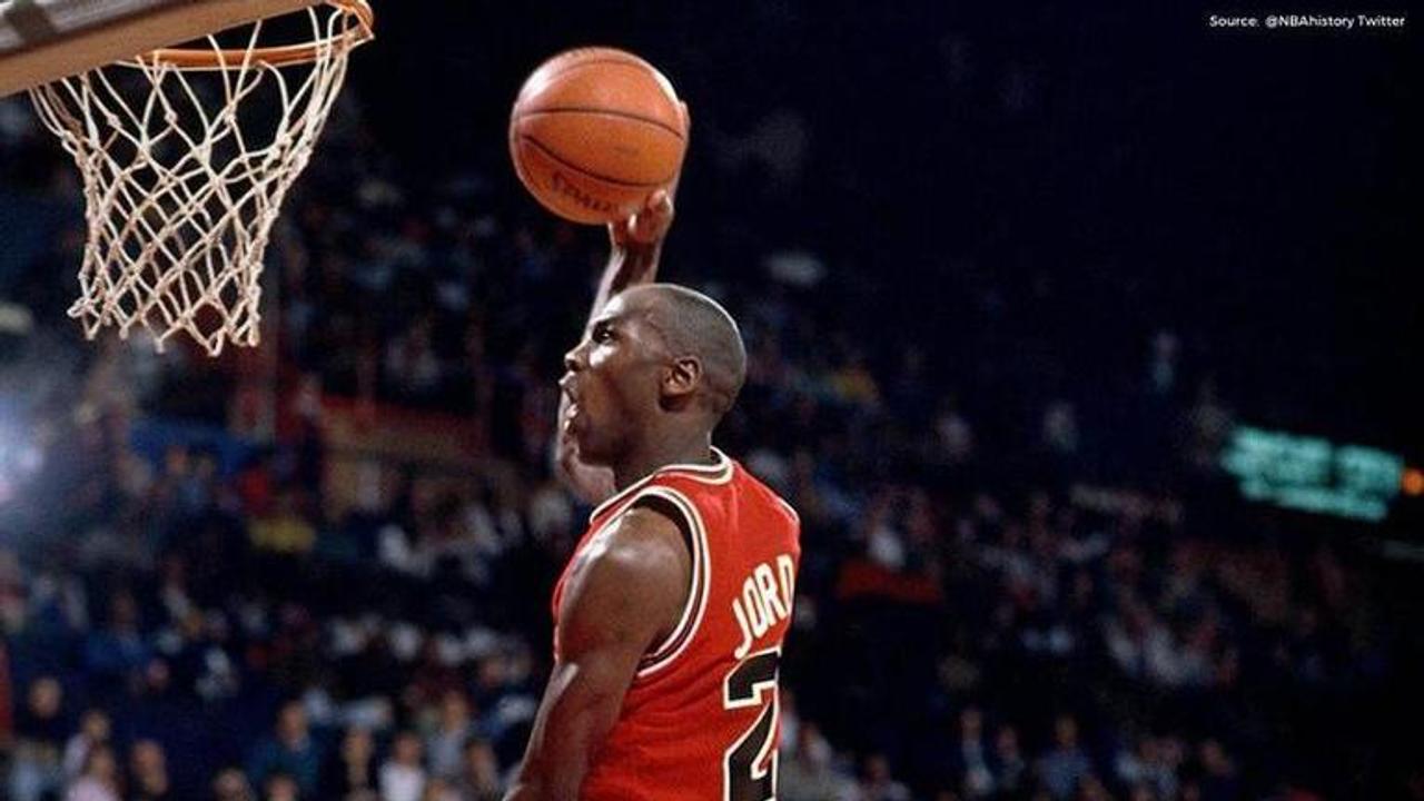 what time does the michael jordan documentary air