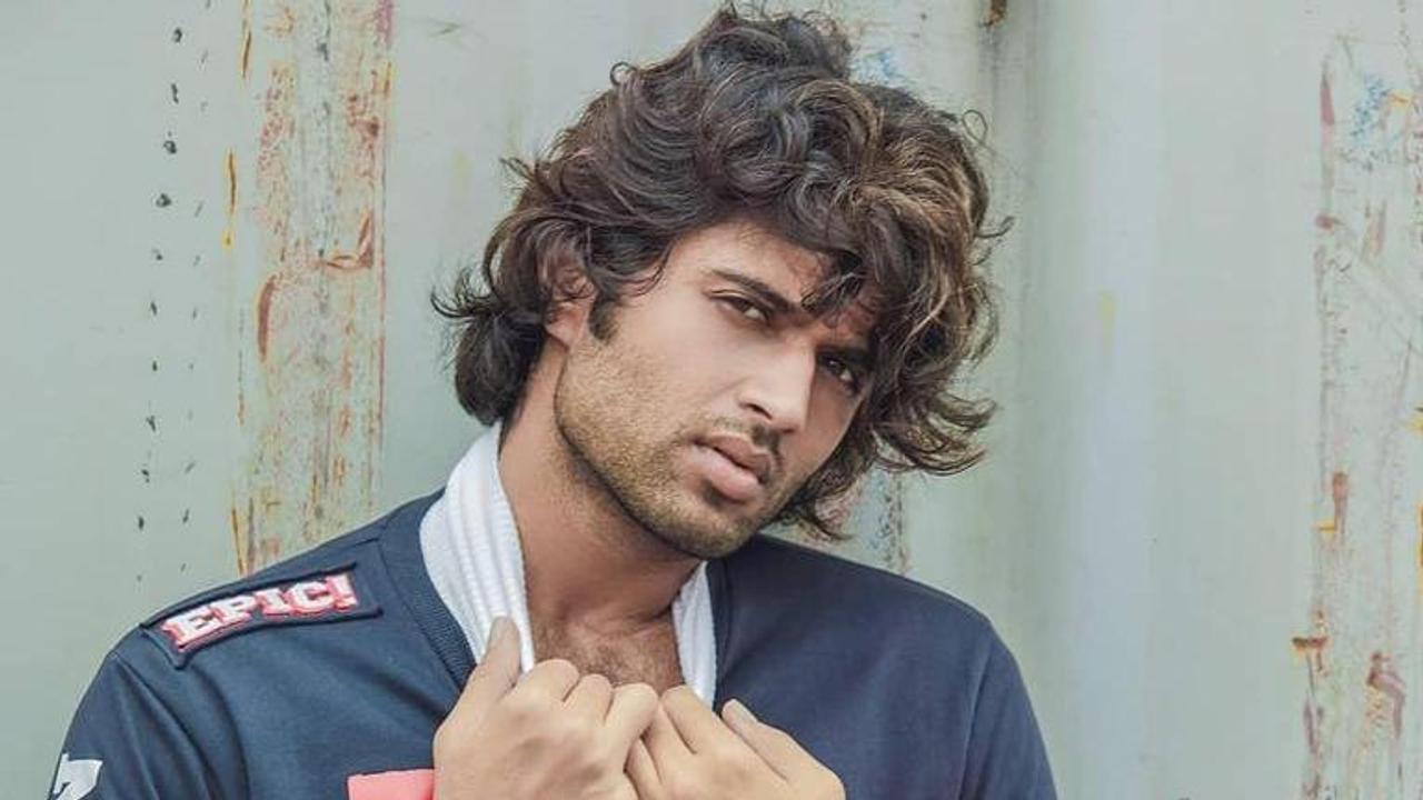 Vijay Deverakonda to make Bollywood debut with Abhishek Kapoor's next? Read Here