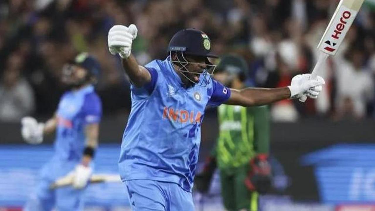 R Ashwin, Nawaz, India vs Pakistan, IND vs PAK, T20 World Cup, Ravichandran Ashwin vs Pakistan, Ashwin batting, Virat Kohli