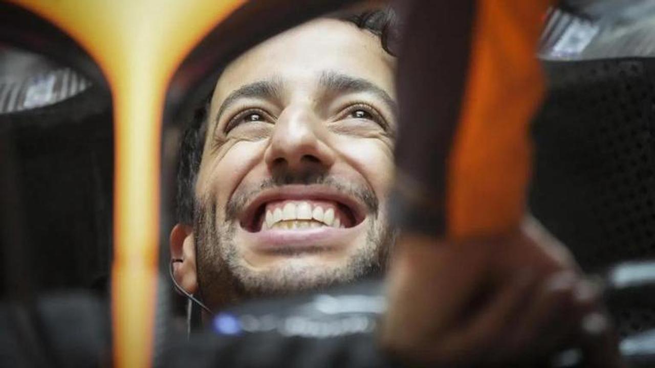 Ricciardo replaces De Vries at AlphaTauri in surprise return to F1 and will race at Hungarian GP