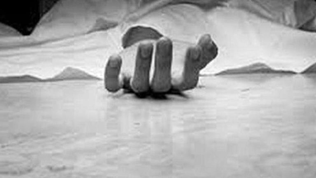 Mumbai: 20 year-old 'depressed' man commits suicide