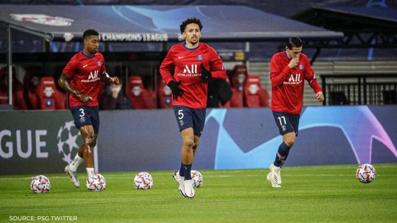 psg players stuck in elevator