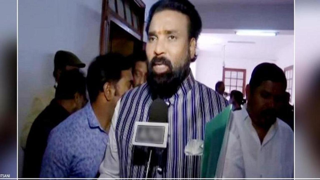 Karnataka Health Minister B Sriramulu