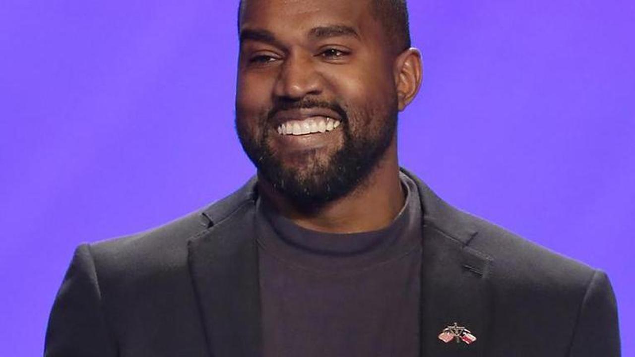 Rapper Kanye West draws crowd to 1st event as candidate