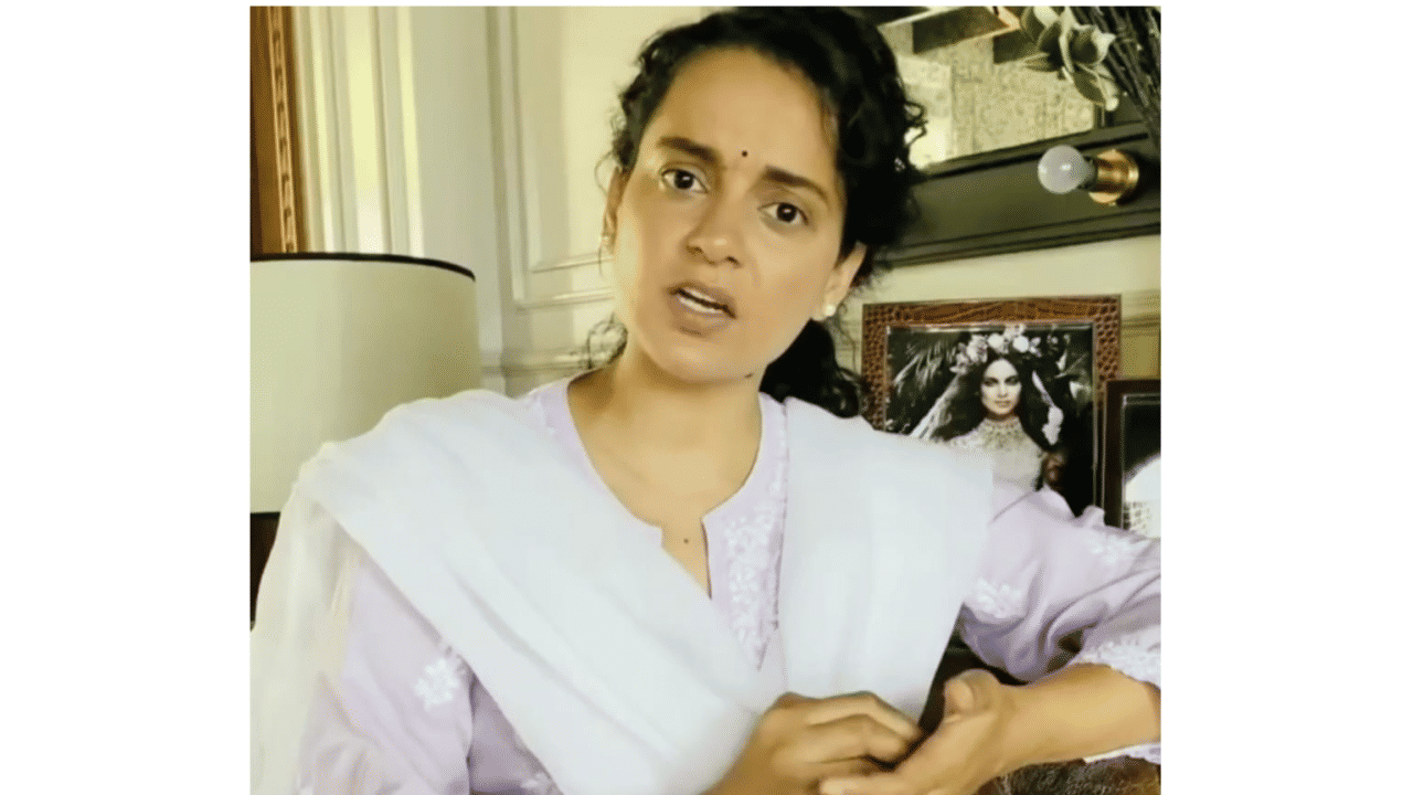 Kangana Ranaut Slapped 