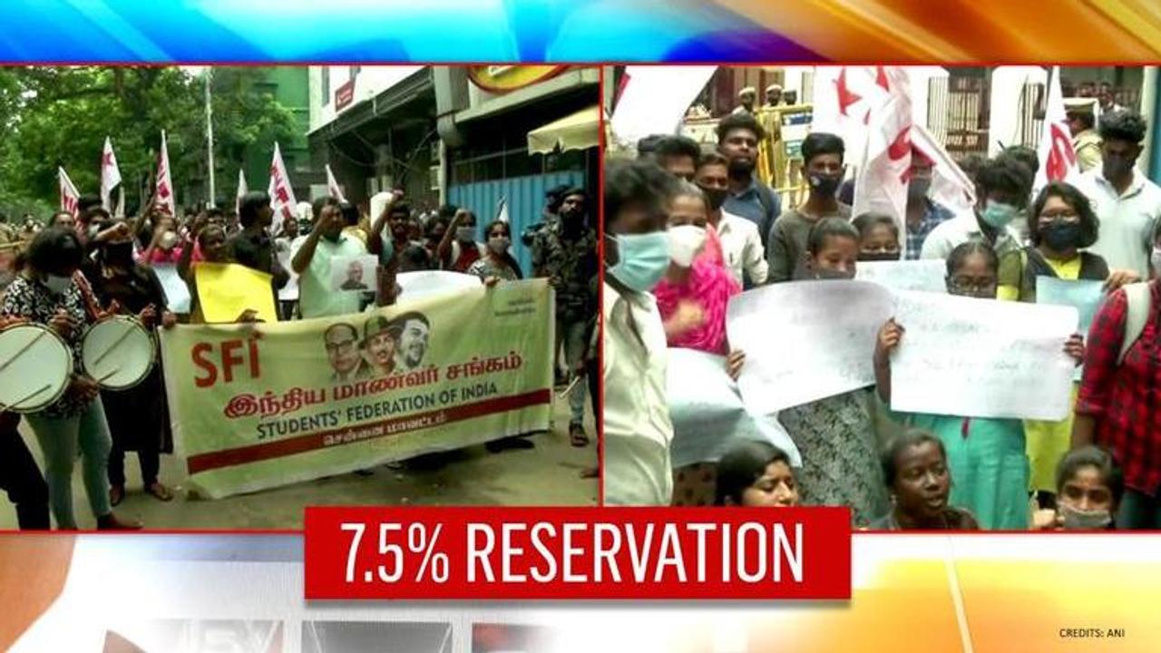 SFI stages protest at Chennai's Raj Bhavan, demands approval of Reservation Bill