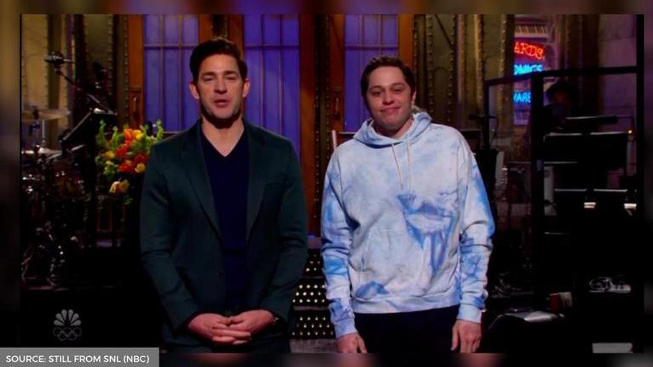 john krasinski  kisses pete davidson