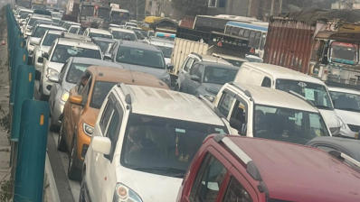 Farmer's Protest: Commuters Stranded For Hours, Massive Traffic Congestion At Singhu Border