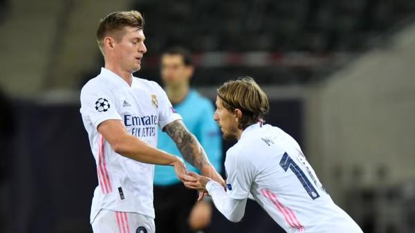 Real Madrid take SURPRISING final decision on Toni Kroos and Luka Modric  future- Republic World