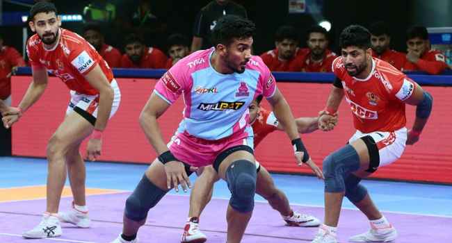 Jaipur Pink Panthers vs Gujarat Giants