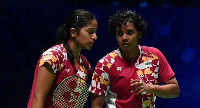 treesa jolly and gayatri gopichand won womens doubles title in syed modi international tournament