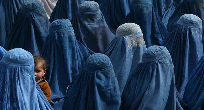 Taliban lash, detain Afghan girls for violating dress code