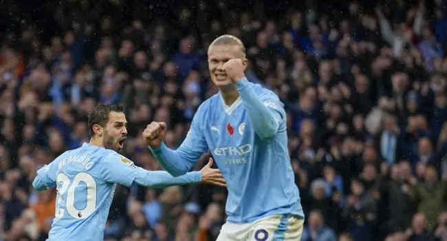 Manchester City back on top of Premier League