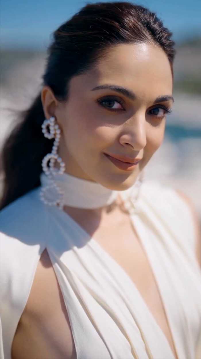 Cannes 2024: Kiara Advani Keeps It Classy In White In First Look From  French Riviera | Republic World