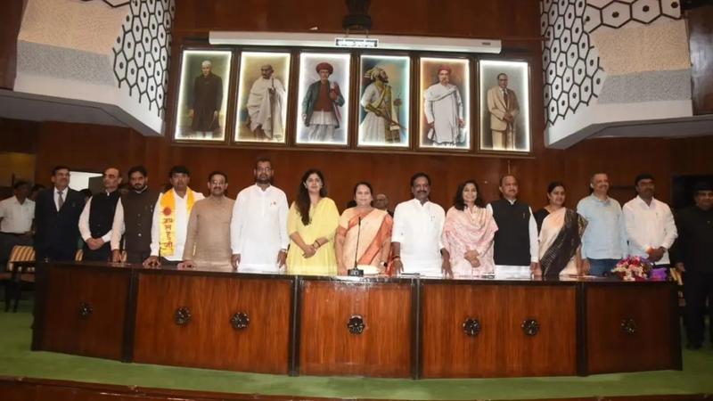 11 MLCs Take Oath in Maharashtra