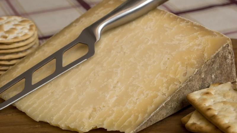 22,000 Kilograms of Cheese  Worth Rs 3 crore Stolen in a Major Scam in London 