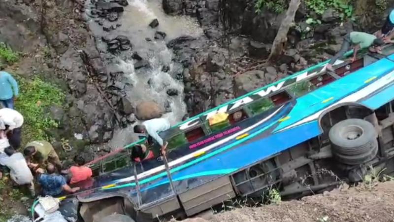 4 Dead, 30 Injured as Bus Falls Off Bridge in Maharashtra's Amravati