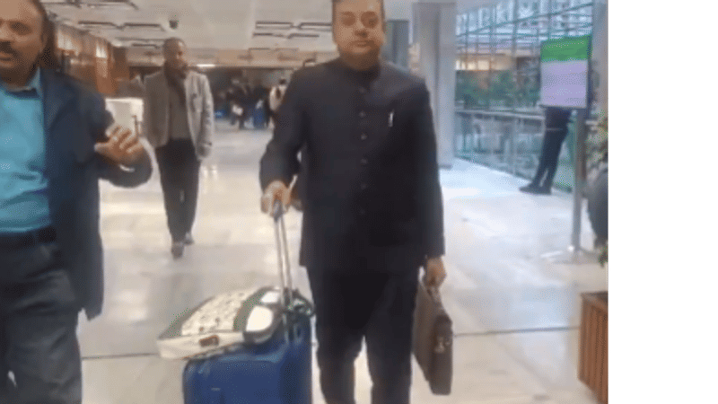 52-Kg Suitcase Draws Attention As MPs Walk Out Of JPC's First Meet On One Nation One Election