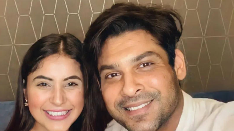 A throwback photo of Shehnaaz Gill and Sidharth Shukla.