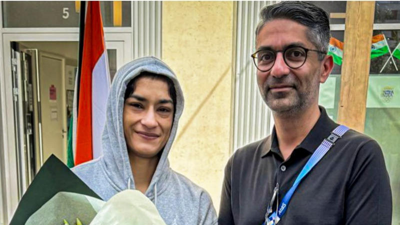 Abhinav Bindra and Vinesh Phogat