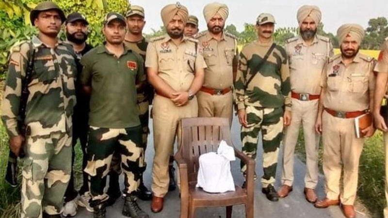 Amritsar Drug Raid: BSF, Punjab Police Seizes 550 Grams of Heroin