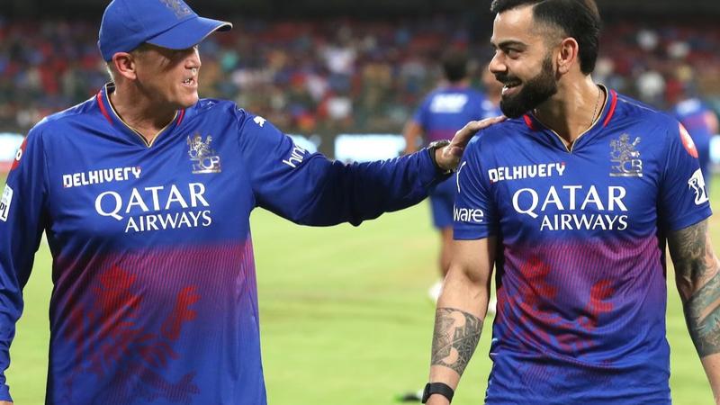 Andy Flower and Virat Kohli