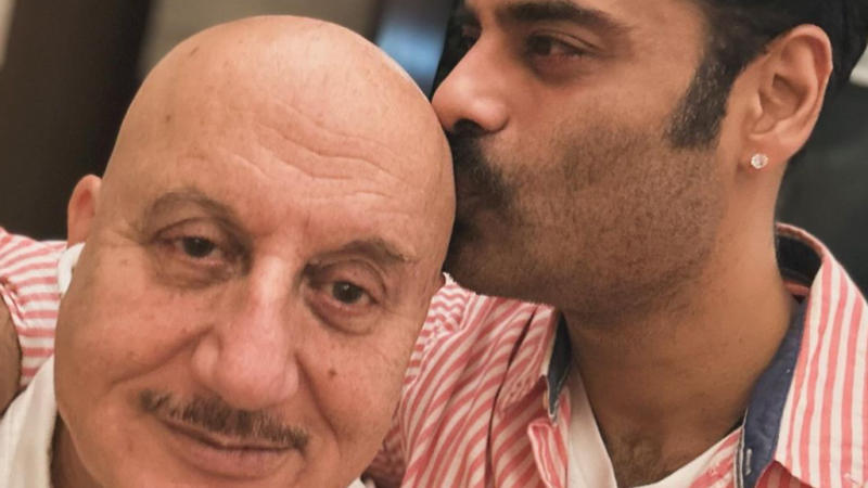 Anupam Kher with Sikandar