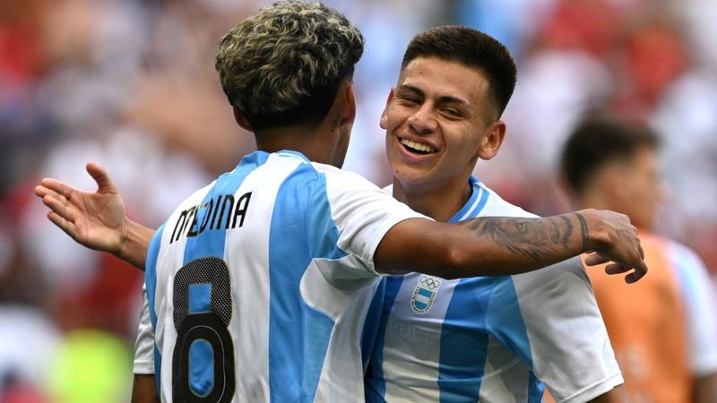 World Cup Qualifying  Argentina beats Chile 3-0