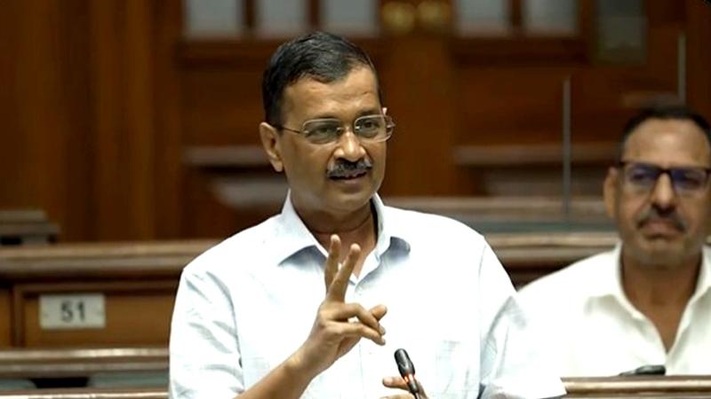 AAP chief Arvind Kejriwal promises Rs 1,000 to women