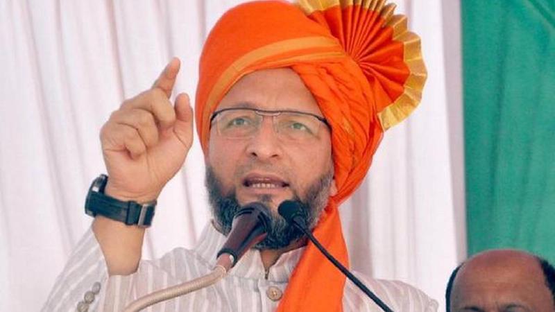 asaduddin-owaisi-in-saffron