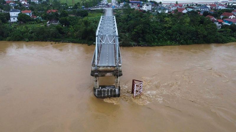 At least 13 missing after bridge collapses in northern Vietnam