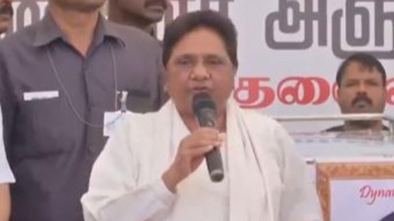 BSP Supremo Mayawati Demands CBI Inquiry in Armstrong's Murder Case