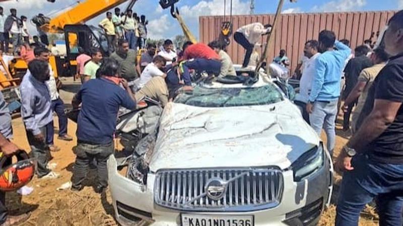 Chilling Crash Near Bengaluru Sparks Debate on Road Safety After 6 Lives Lost in Volvo SUV Accident