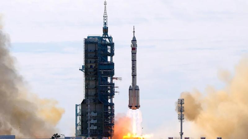 China Launches 18 Satellites in Bid to Compete with SpaceX’s Starlink