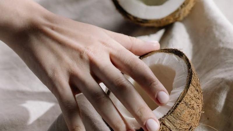 Coconut face mask 