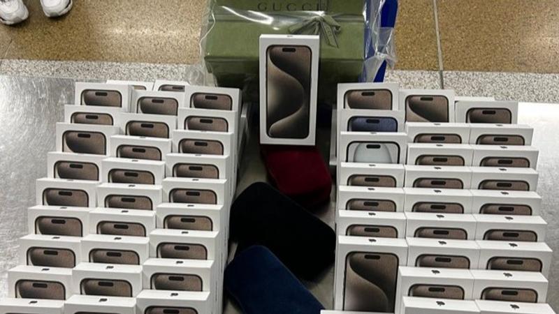 Customs seizes iPhones at Delhi's IGI Airport