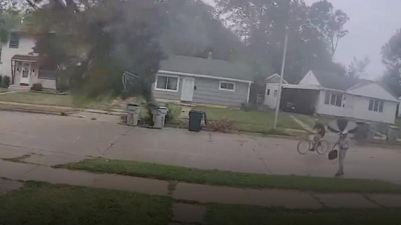 Cyclist escapes massive tree fall in Wisconsin