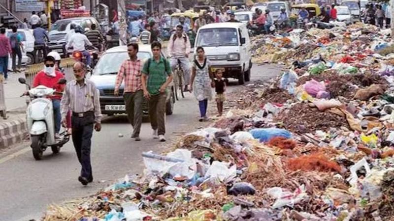 DDA, Delhi govt gets notice from NGT over garbage woes in Sangam Vihar