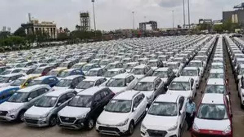 Dealers can now register tourist taxis, light commercial vehicles in Maharashtra