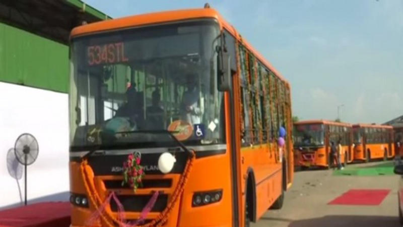 Delhi cluster bus