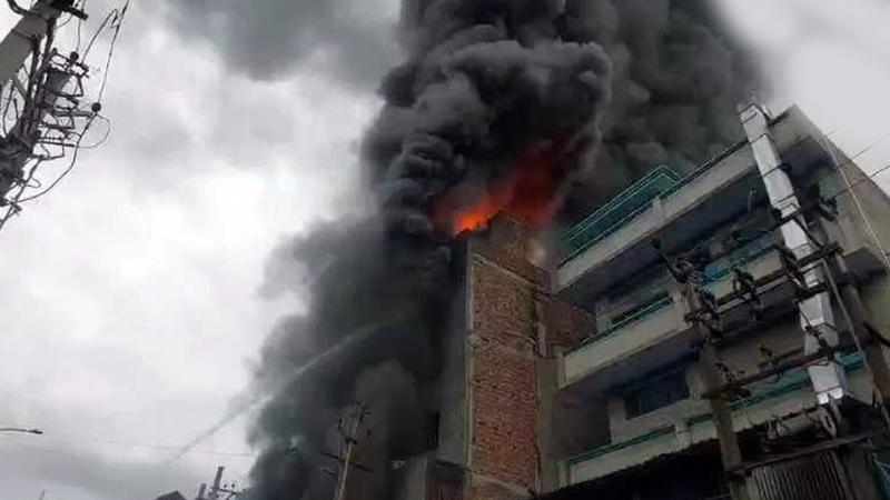 Fire Breaks out at Residential building in Kirti Nagar