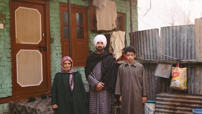 Diljit Dosanjh drops photos from his Kashmir trip