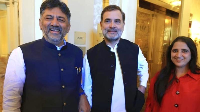 DK Shivakumar meets Rahul Gandhi in US