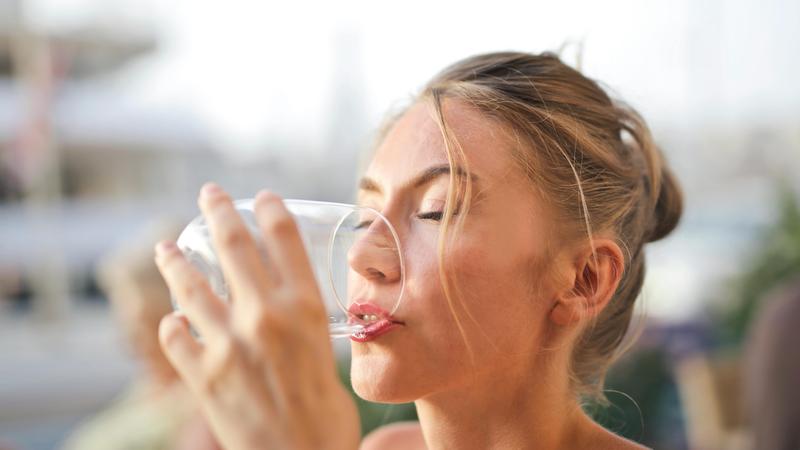 Does Drinking Water Before Meals Help You Lose Weight? Let’s Find Out