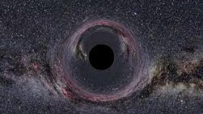 Astronomers find missing link in massive black hole formation