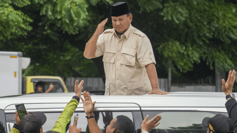 Indonesia swears in ex-general Prabowo Subianto as president