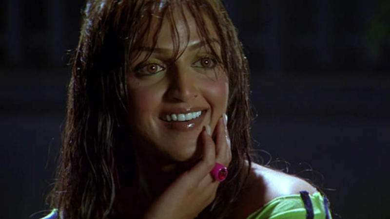 Esha Deol in Dhoom