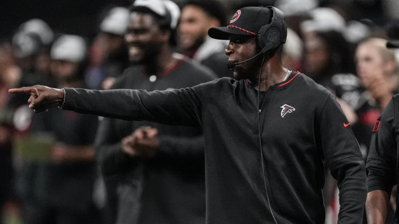 Falcons have high expectations after 6 straight losing seasons